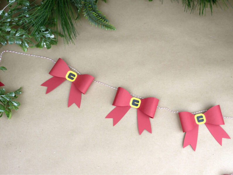 Holiday Santa Ribbon Bow Garland 6ft